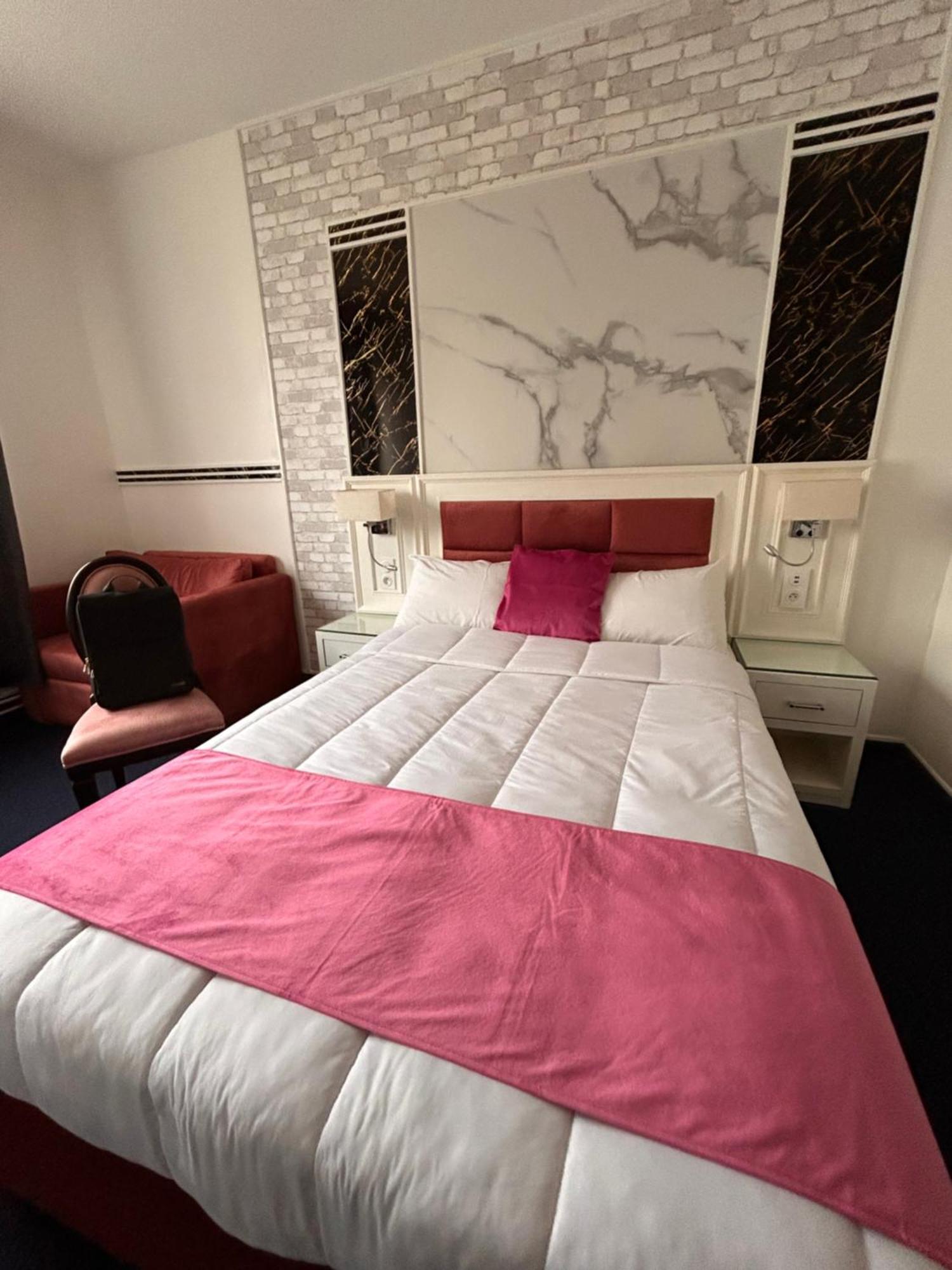 Hotel Grand Paris Villejuif Eksteriør billede