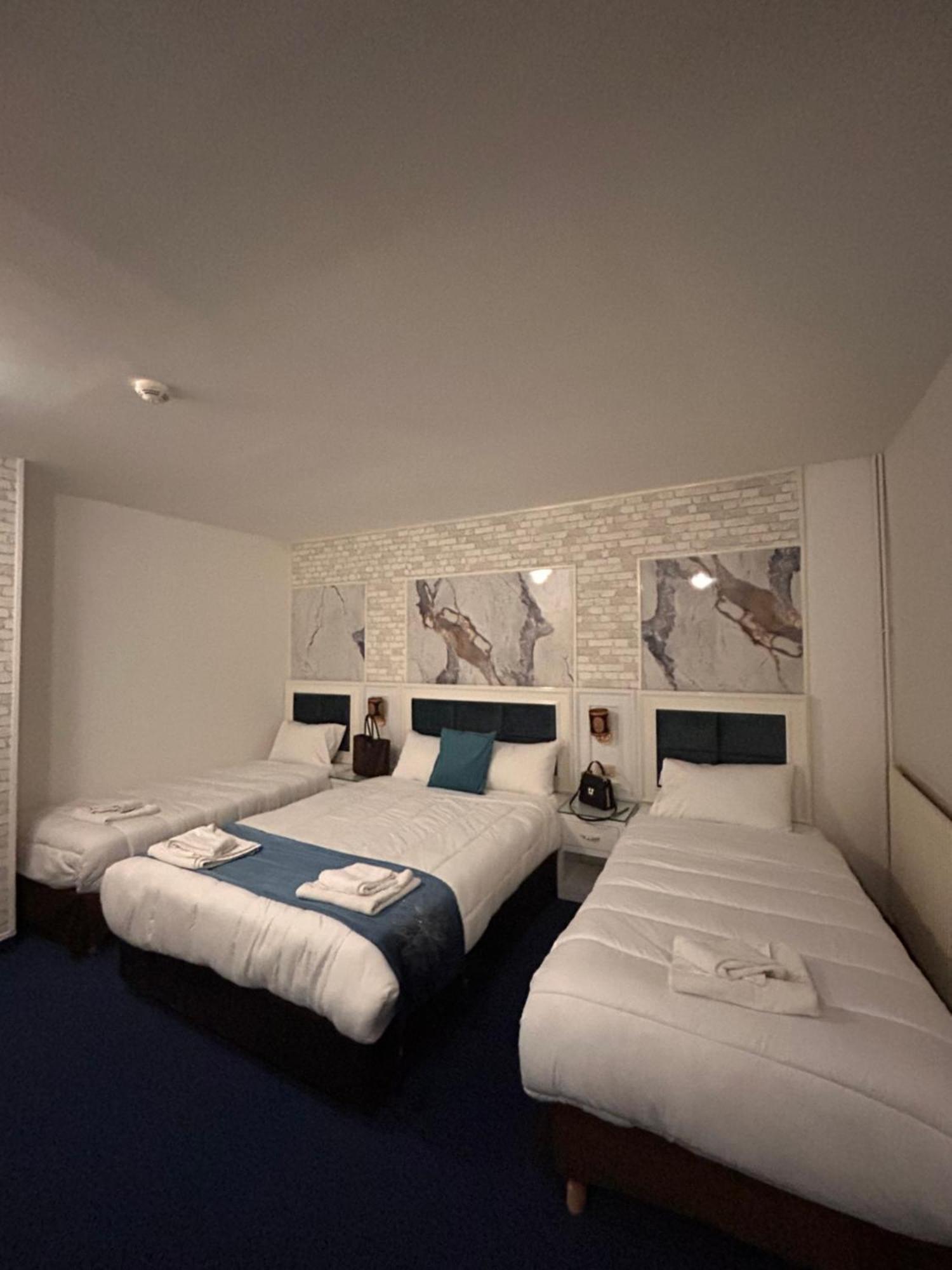 Hotel Grand Paris Villejuif Eksteriør billede